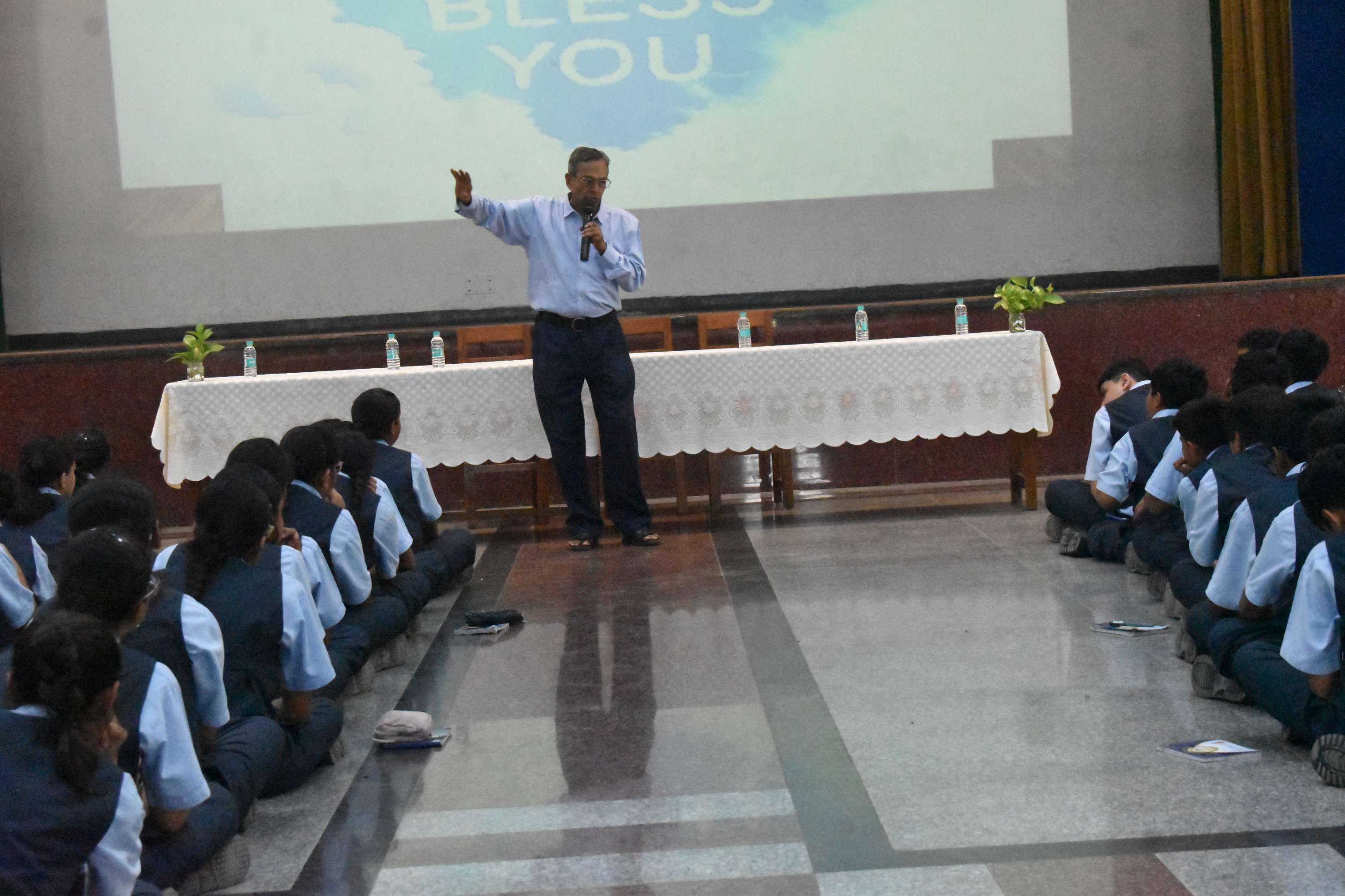 Seminar on Acts of Random Kindness